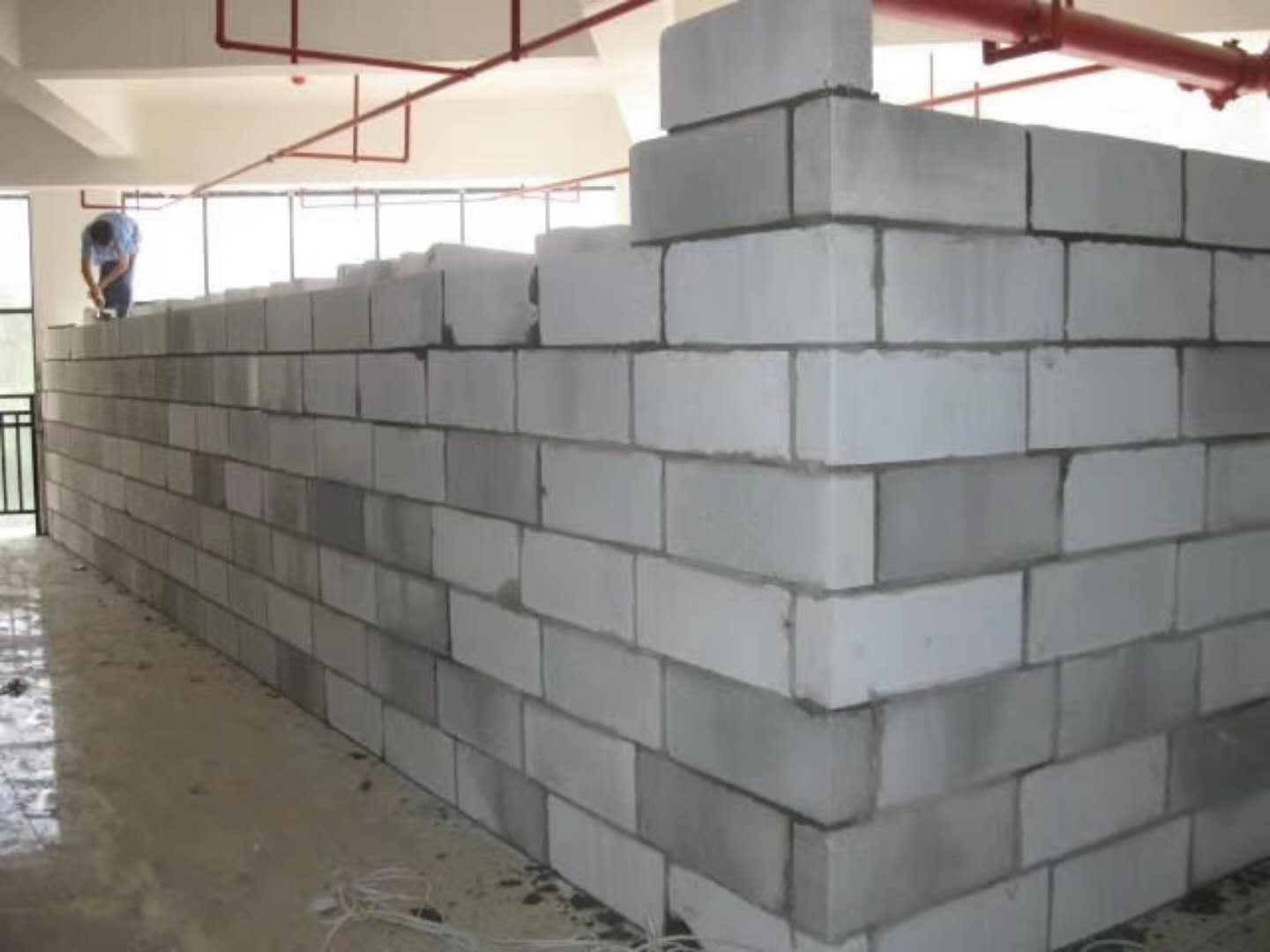 平遥蒸压加气混凝土砌块承重墙静力和抗震性能的研究